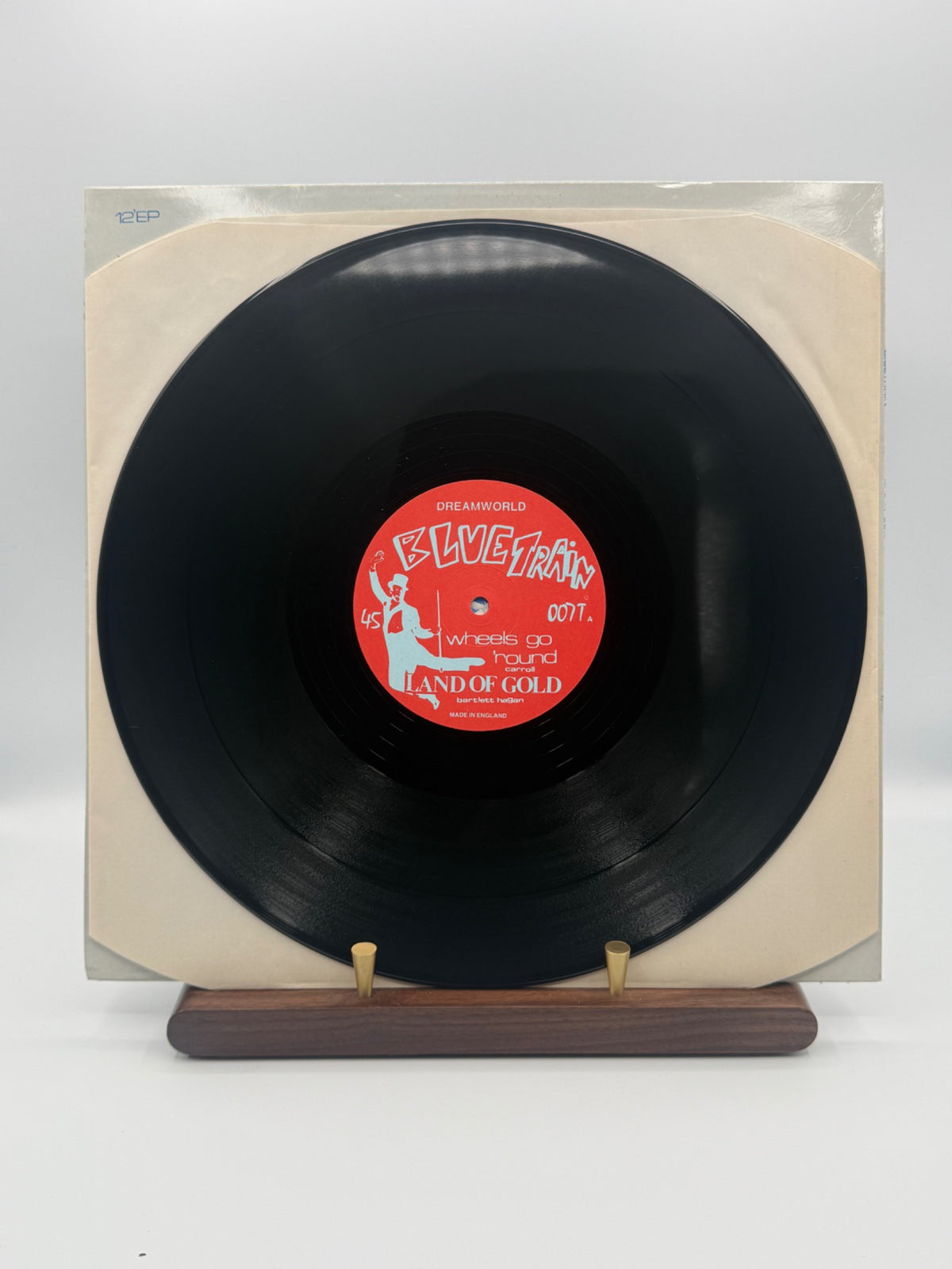 Bluetrain Land Of Gold 1987 UK Dreamworld Side A vinyl and label